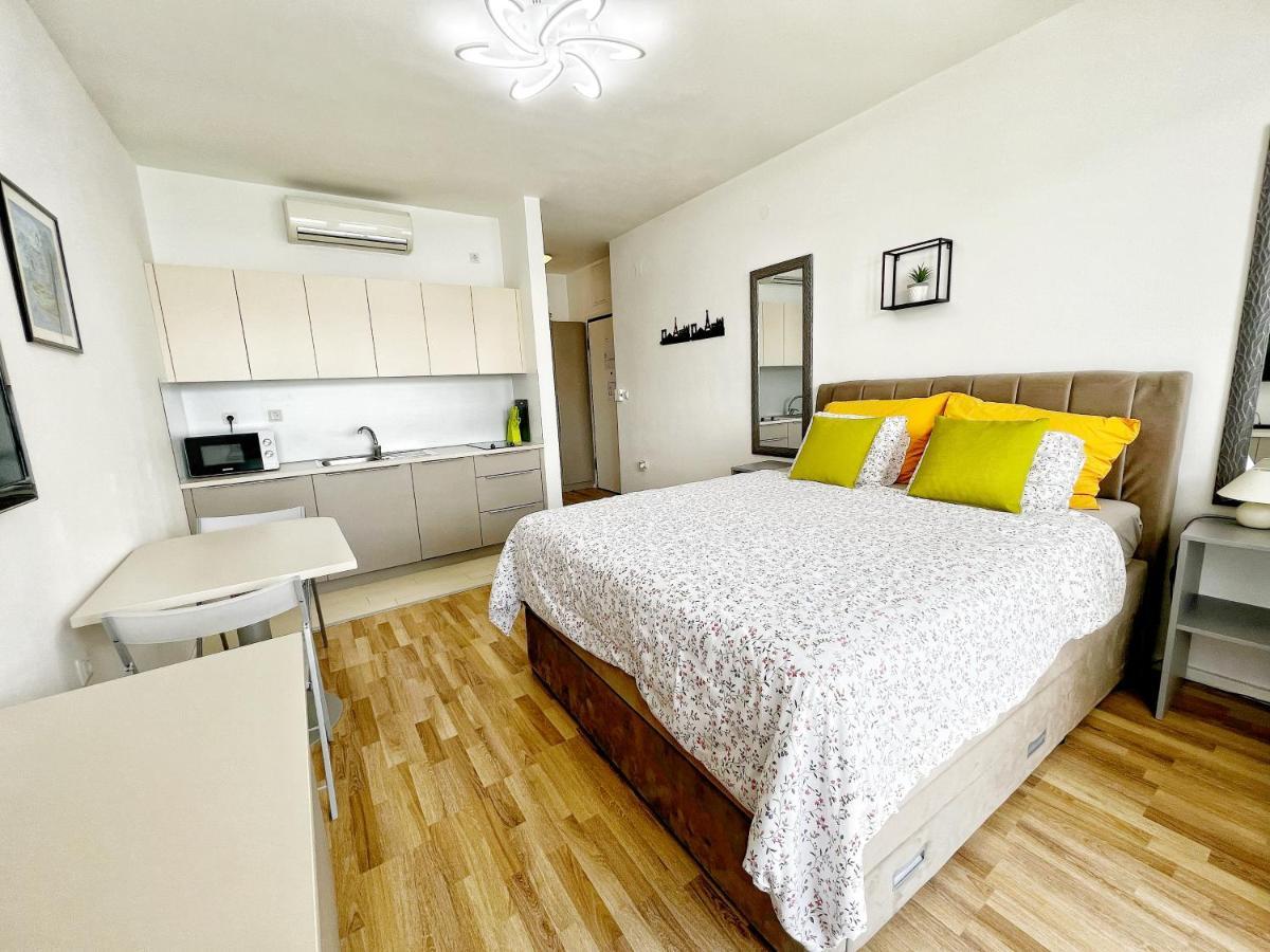 Studio Apartma Pag Blue Ocean 1 With Sea View Pag Town Exterior foto